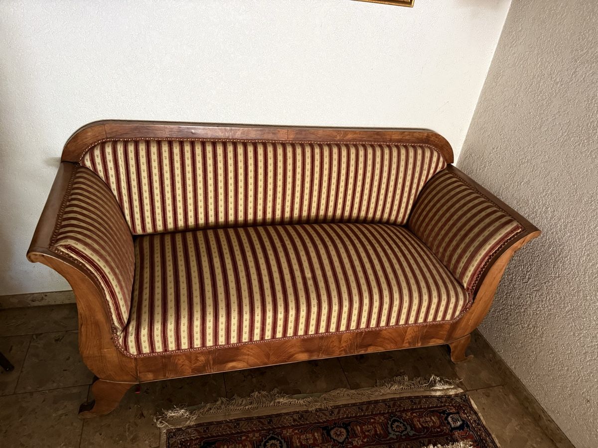 Divani: Biedermeier Sofa – Usato da Neuägeri venduto da Pinguin95