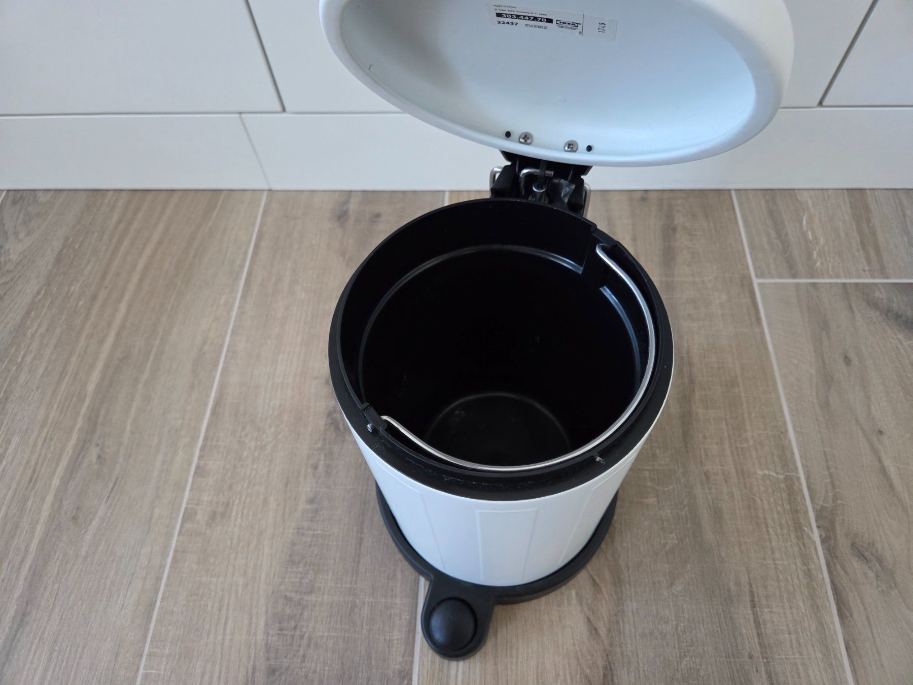 Autres articles pour la maison: IKEA TOFTAN Badezimmer-Eimer (weiss) – D'occasion à Birmensdorf ZH par arcticmonkey91 2