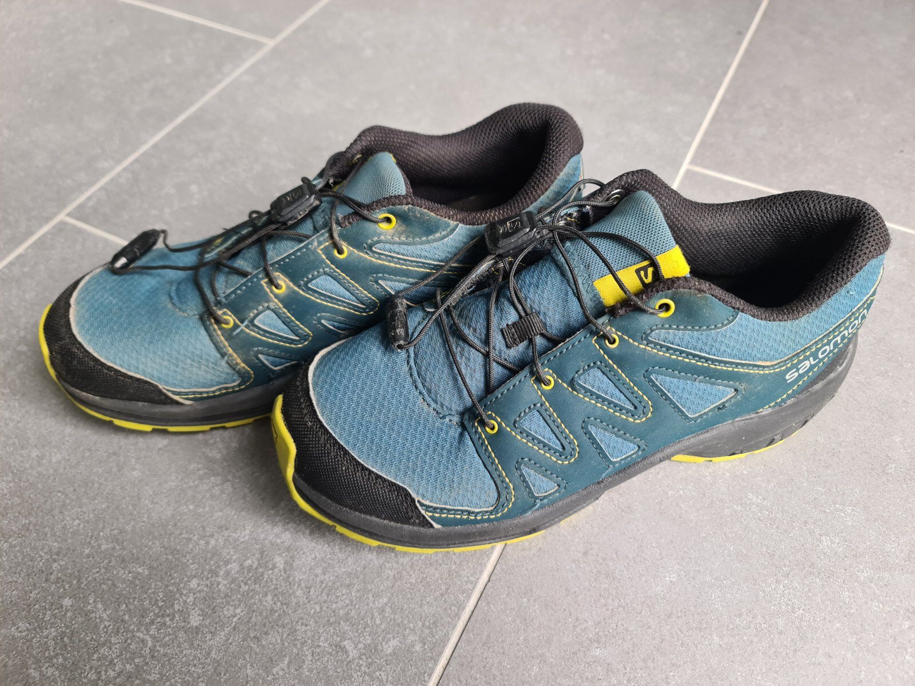 Salomon Herrenschuhe: Salomon Kinder Trekkingschuhe Wanderschuhe Gr. 36 – Gebraucht aus Hausen AG von Vugri