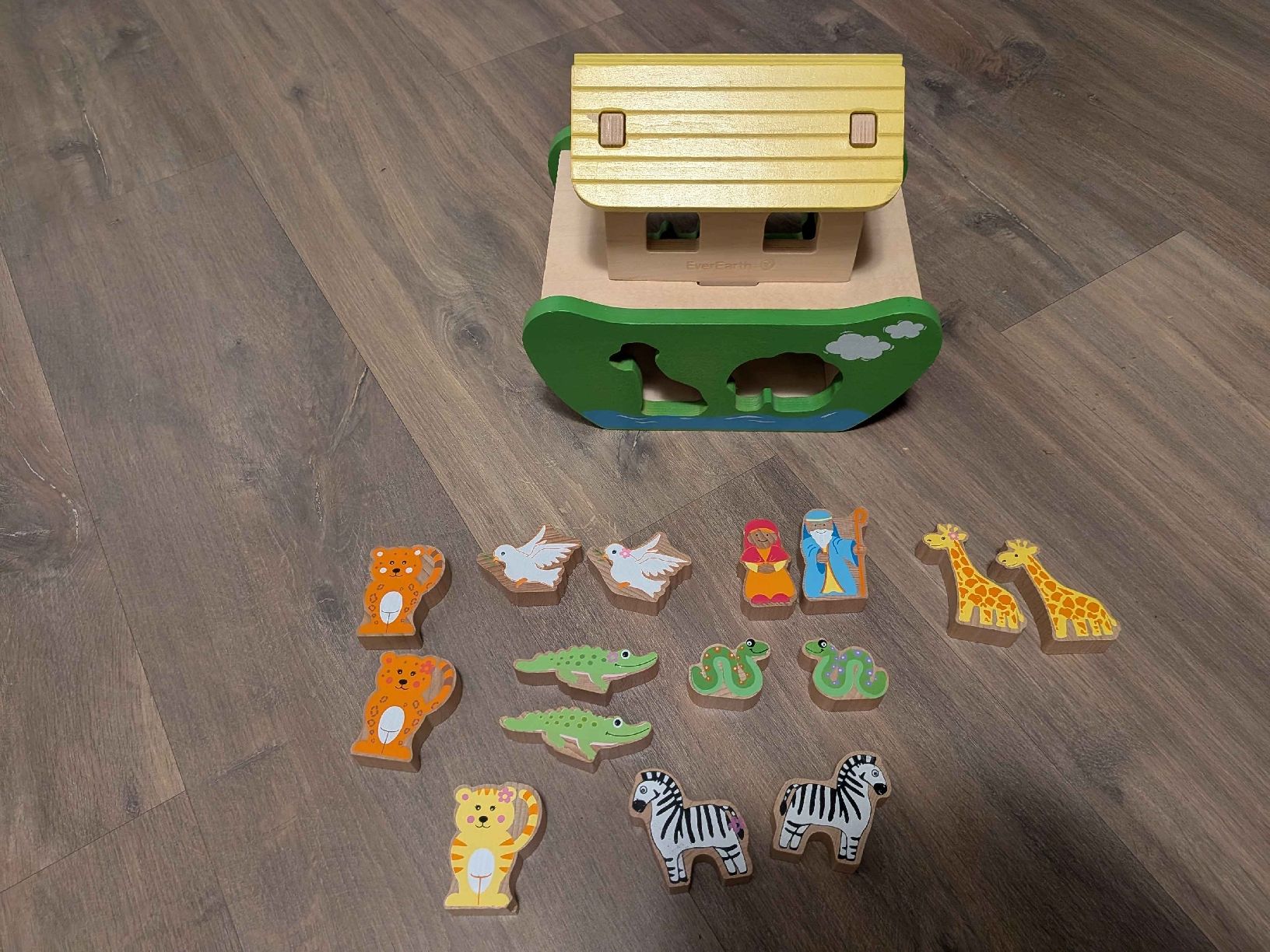Spielzeuge: EverEarth Arche Noah Holzspielzeug – Gebraucht aus Riehen von senzao15
