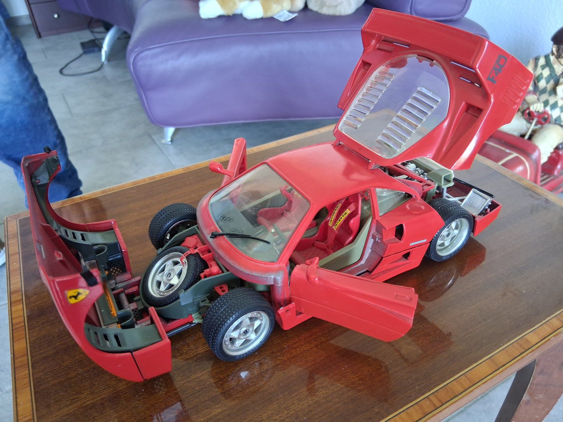 Bburago Modellautos: Ferrari F40 – Neu (gemäss Beschreibung) aus Feusisberg von peterw_777 4