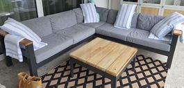 Lounge Set mit Ecksofa und Tisch grau Holz neuwertig