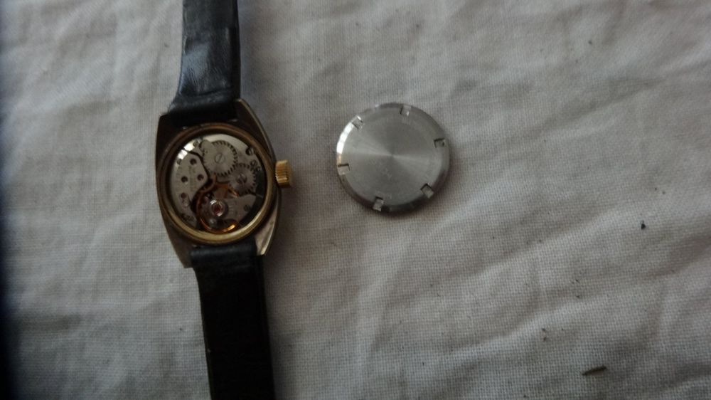 DuBois et fils Montres: DUBOIS UHR.DAMEN UHR.HANDAUFZEUG.17JEW.SEHR KLEINE UHR.LÄÜFT – D'occasion à zürich par ahmad01 4
