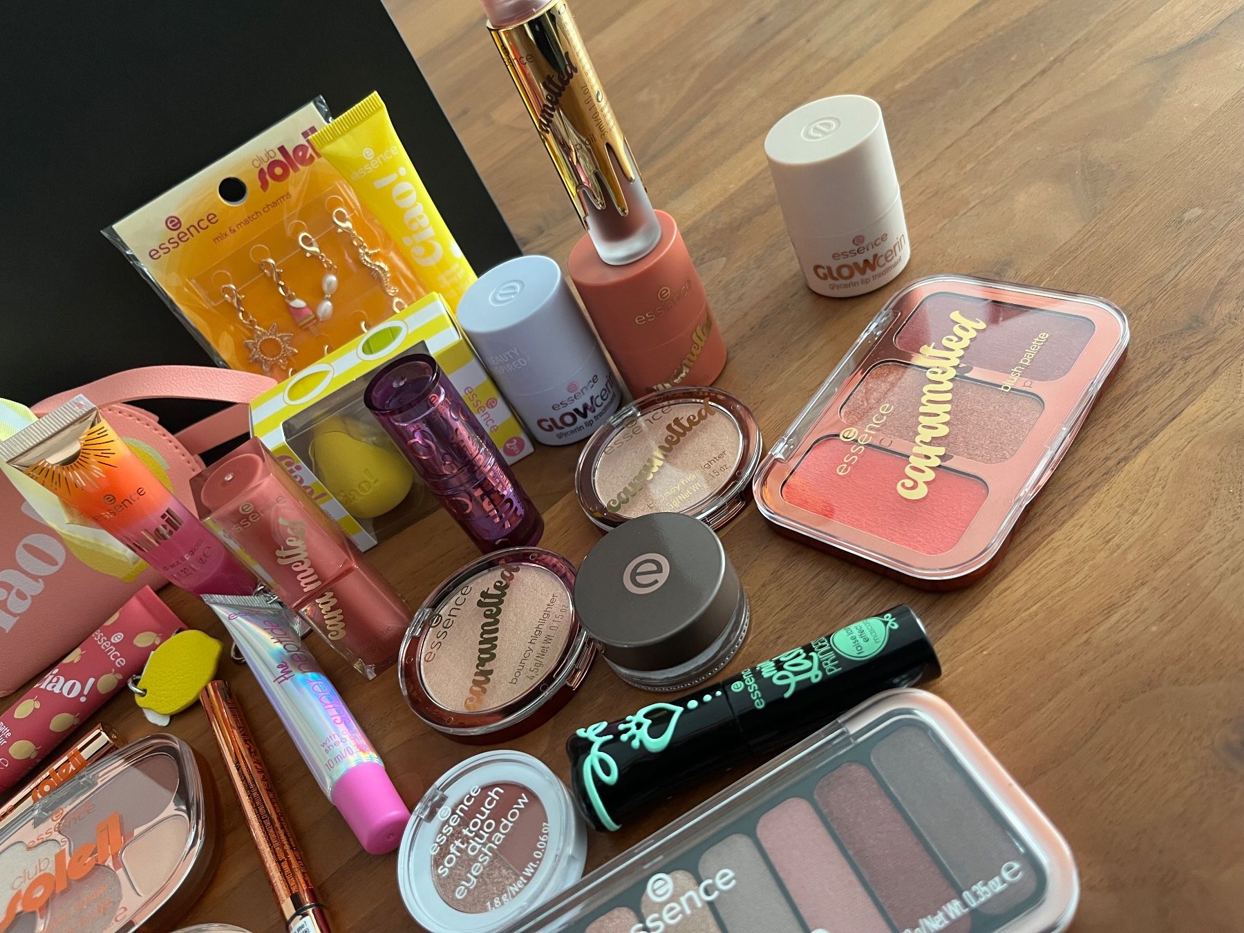 Make-up: Essence Beauty Set – Nuovo e nell'imballaggio originale da Metzerlen venduto da DG71 2