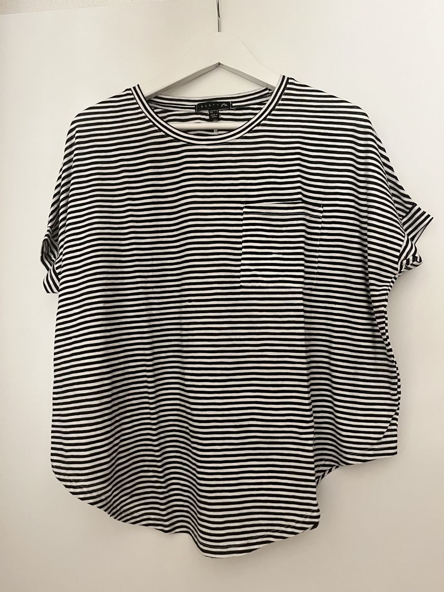 T-Shirts: Rusty T-Shirt gestreift Grösse S – Gebraucht aus Frauenfeld von heyLani