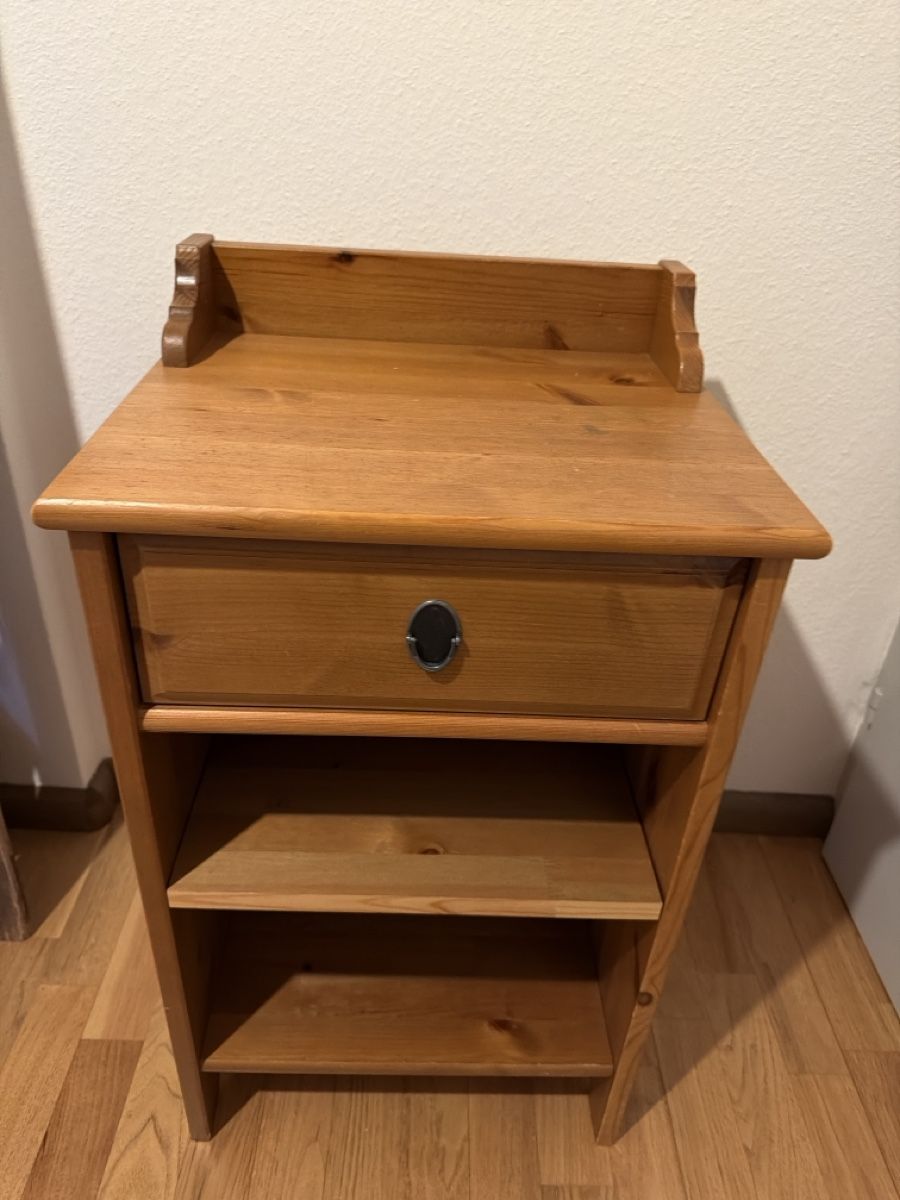 Nachttische: Nachtisch Holz – Neu (gemäss Beschreibung) aus Birsfelden von Haex 1