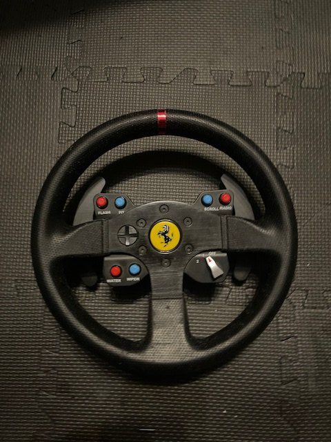 Thrustmaster Controller: Thrustmasters T300RS Lenkrad + PlaySeat Challenge Sim Racing – Gebraucht aus Wollerau von mik_g7hc 2