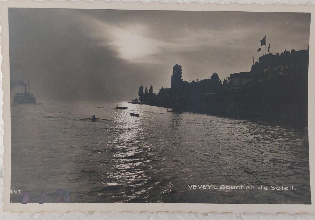 Cartoline postali: VEVEY - Coucher du Soleil - Bateau à Vapeur – Usato da Delémont venduto da Domdom1