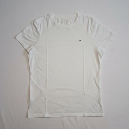 Tommy Hilfiger Essential White Tee - Clean Girl Basic 🤍