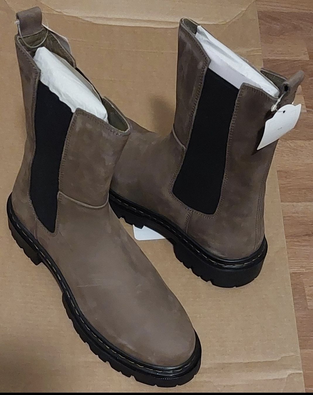 Scarpe da donna: Lederstiefel – Nuovo (secondo la descrizione) da Wislikofen venduto da Ana.Gomes 3