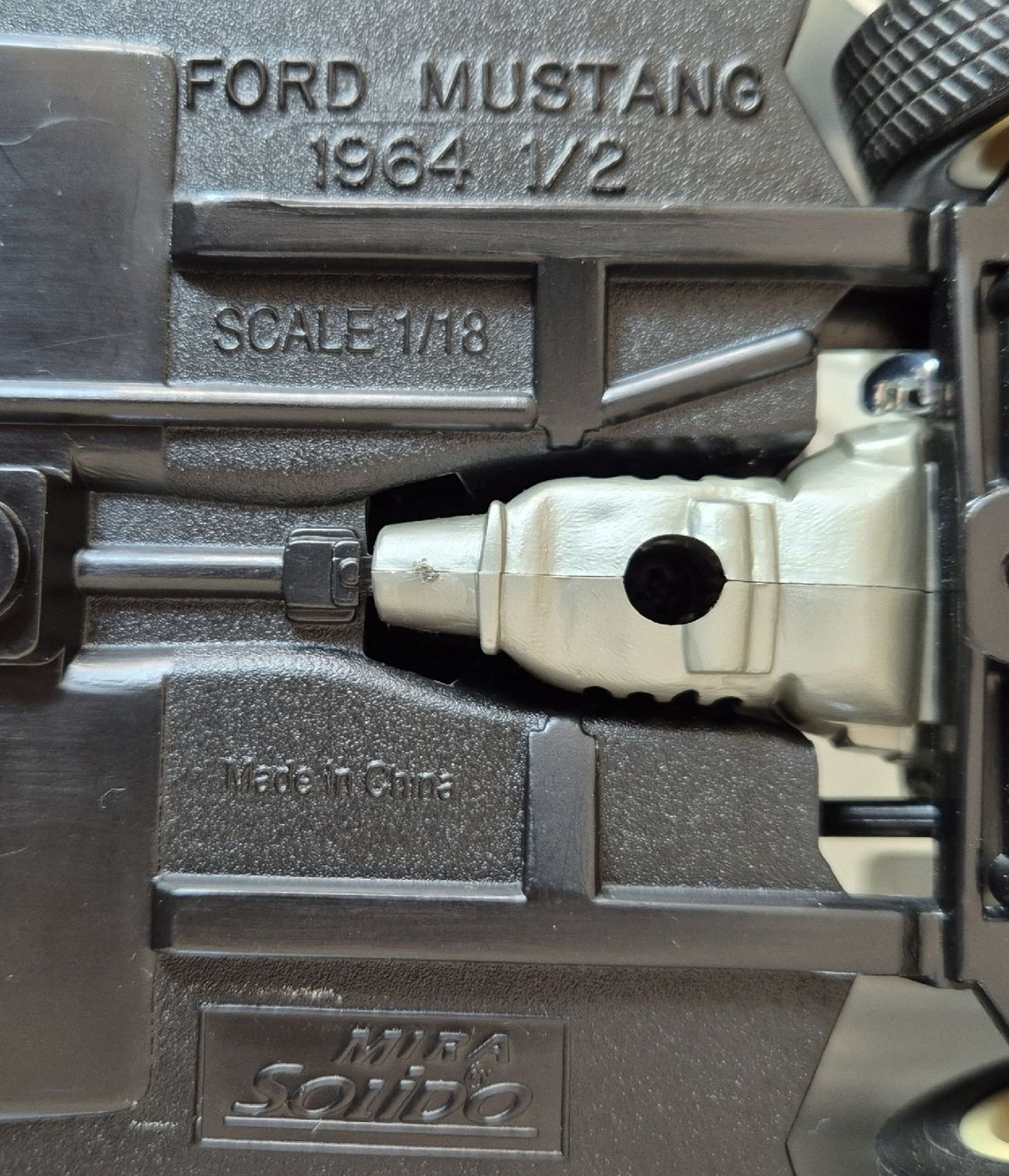 Ford Voitures modèles: Ford Mustang 1964    1/18 – D'occasion à Egerkingen par grimmialp 3