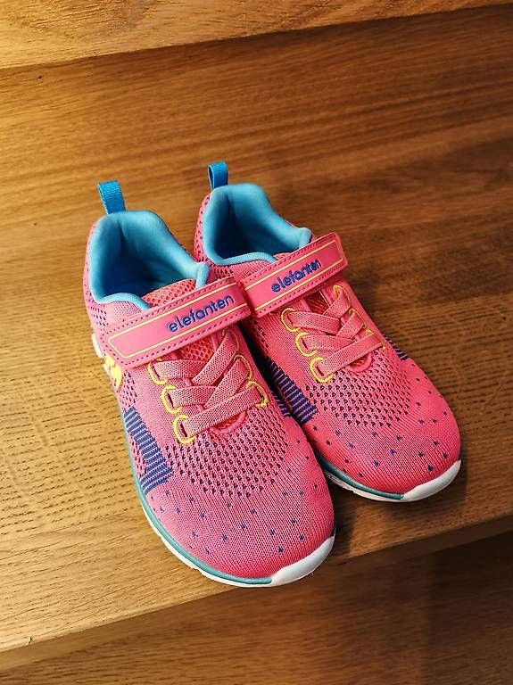 Schuhe für Mädchen: Turnschuhe Elefanten Gr. 29 – Neu und originalverpackt aus Humlikon von Zitrone011 1