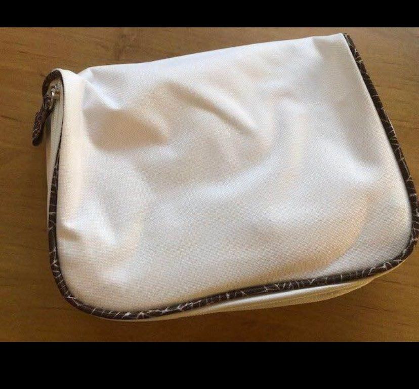 Taschen für Damen: Tasche – Neu und originalverpackt aus Sion von pur_m89d