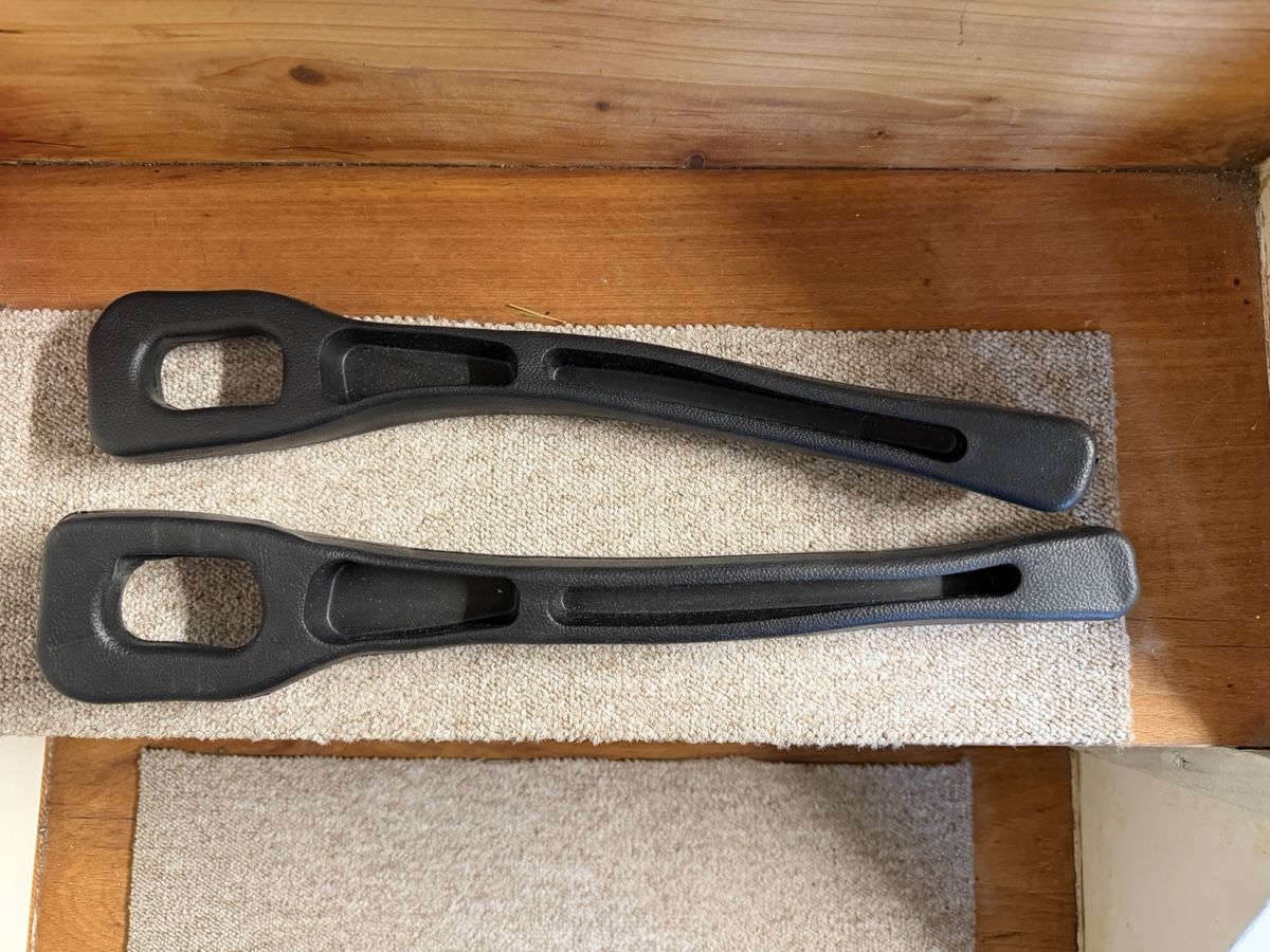 Accessori per altri veicoli: Autositz Lückenfüller – Usato da Aathal-Seegräben venduto da Tzhbrmo1