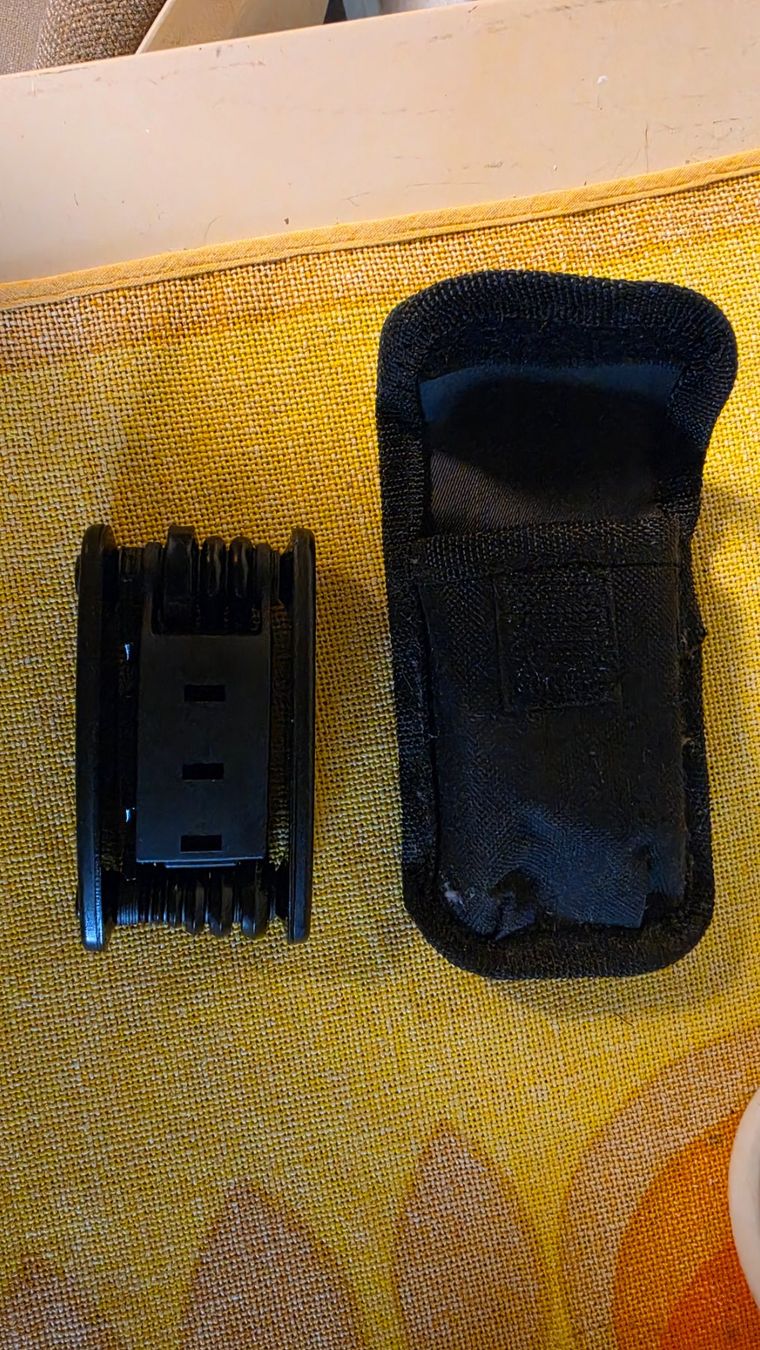 Taschenmesser: Multitool Werkzeug – Neu (gemäss Beschreibung) aus Nebikon von Japostyle 1