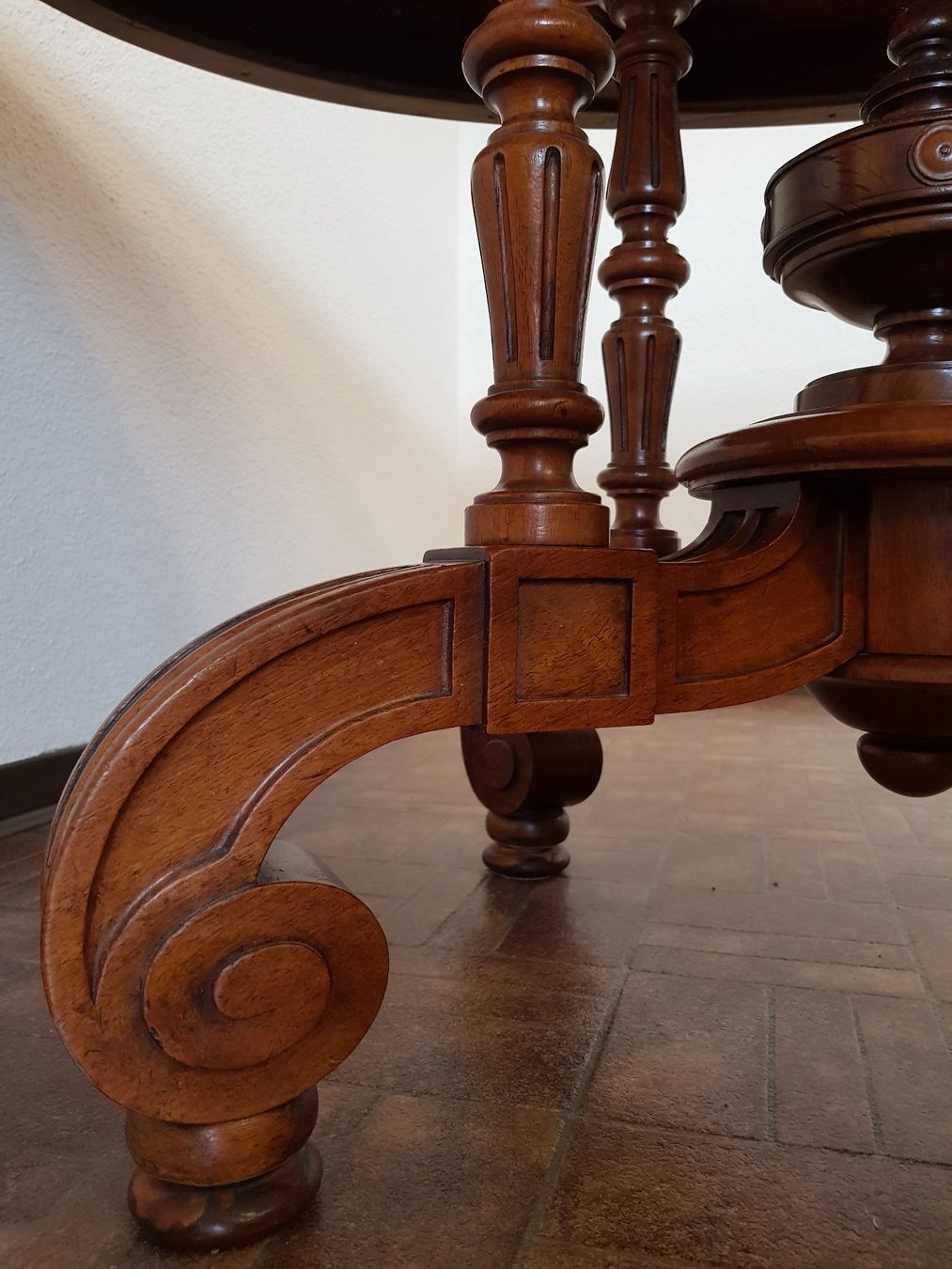 Tische: Esstisch Antik - Wunderschön – Gebraucht aus Luzern von Haka6666 4
