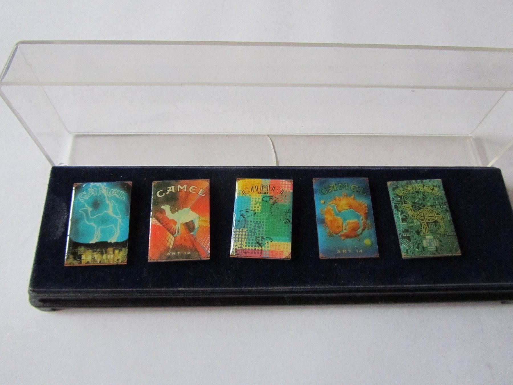 Placchette & Badge: Camel Pins in OVP 5 Stück – Usato da Weiningen ZH venduto da dietsch57