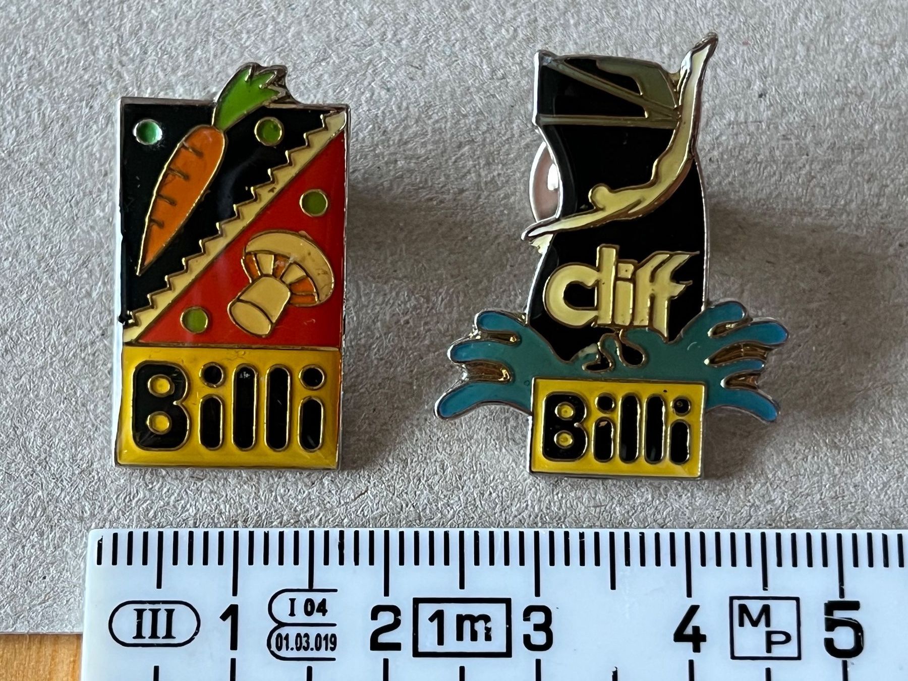 Placchette & Badge: Billi Pins – Usato da Zürich venduto da Gurkis 2