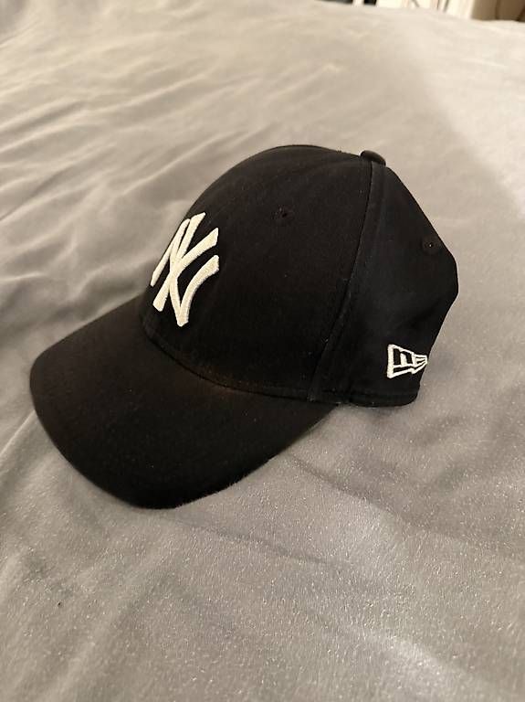 Hüte, Mützen & Caps: New York Cap schwarz – Gebraucht aus Wädenswil von dom_pz5d 2