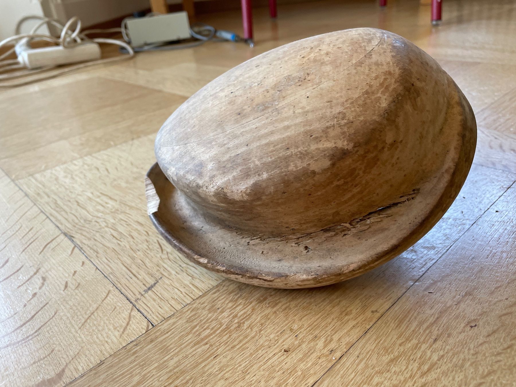 Copricapi, berretti & cappellini: Forme a chapeau ancienne – Usato da Vevey venduto da esp_6yxp 1
