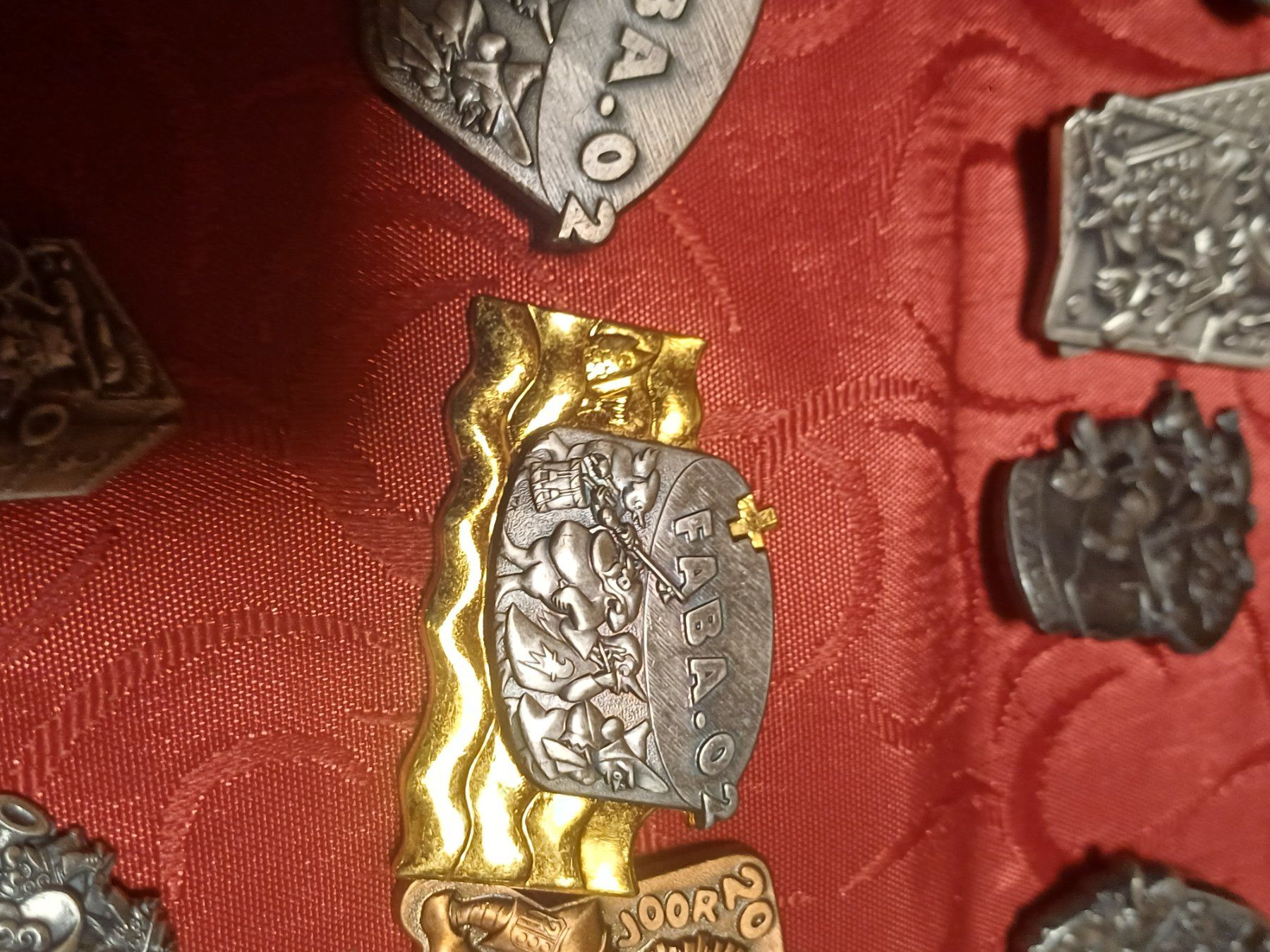 Basler Placchette & Badge: BASLER FASNACHTS PLAGETTE – Usato da Zullwil venduto da imh_lq9s 5