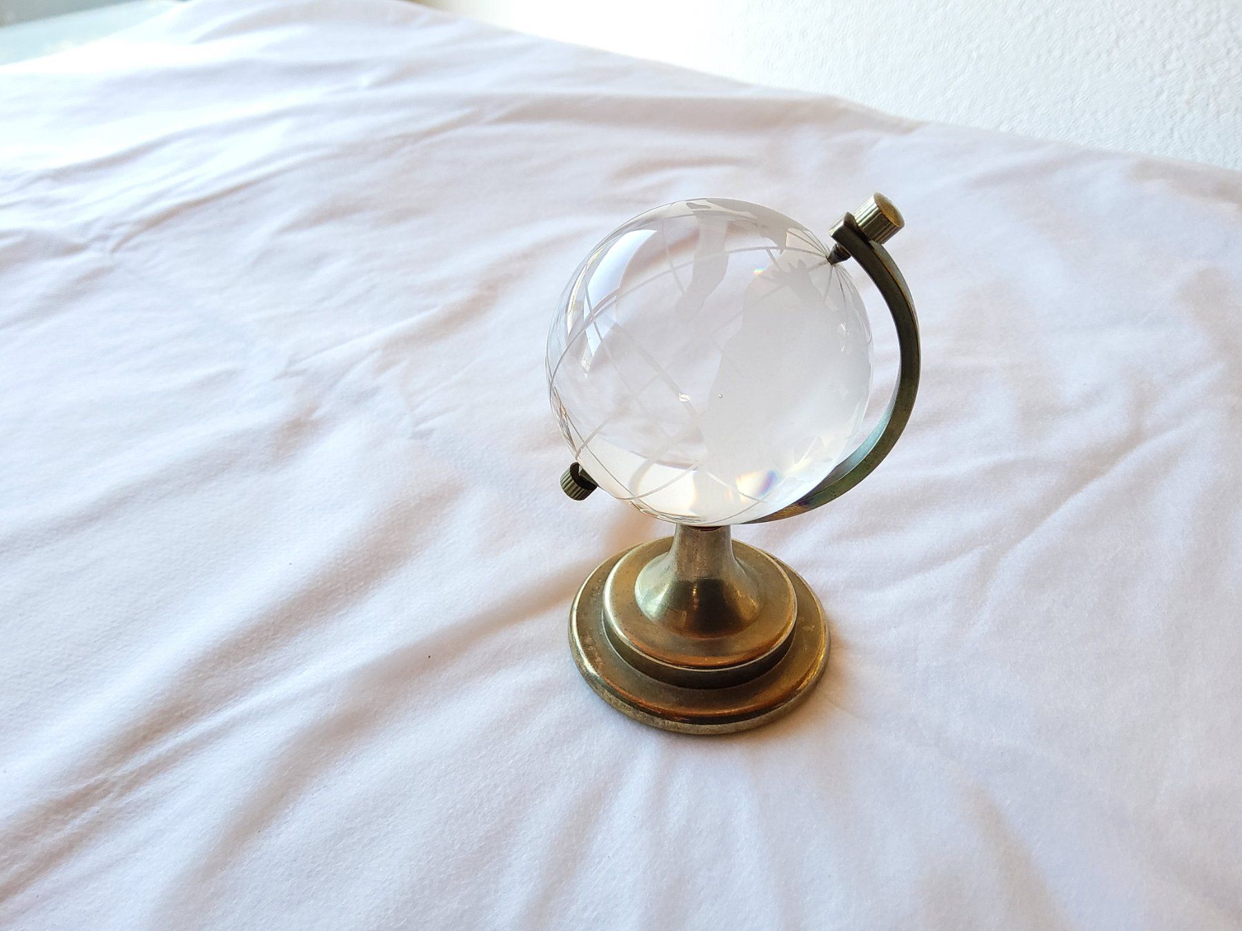 Altro in Decorazioni & Accessori: Mini globe terrestre en verre vintage  – Usato da Malleray venduto da Broc-antique