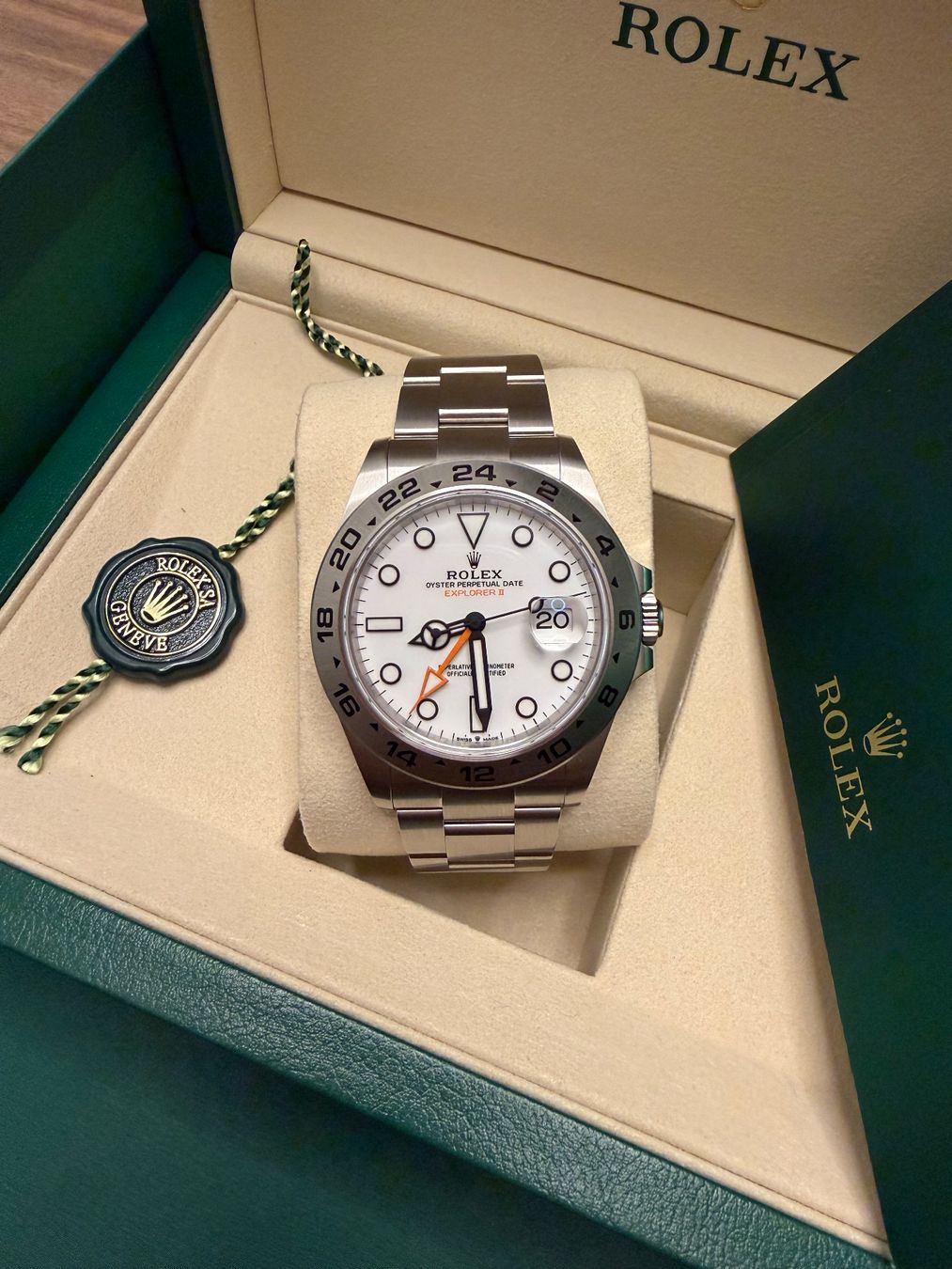 Rolex Uhren: Rolex Explorer II, 08.2026 – Gebraucht aus Zürich von Martin_007 1