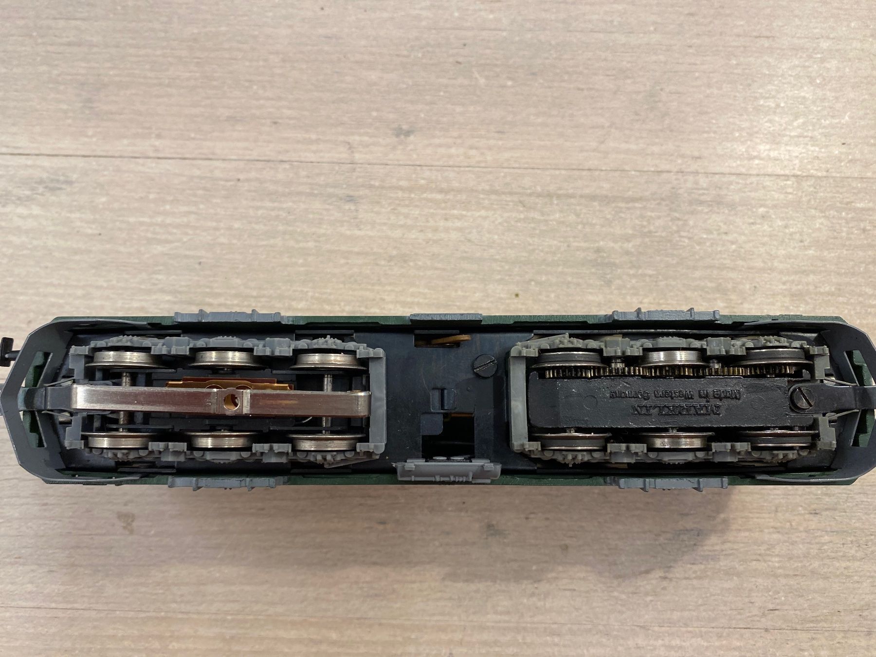 Märklin Modellini di ferrovie: Märklin 3050 SBB Ae6/6 Bern – Usato da Lupsingen venduto da New-Haven 3