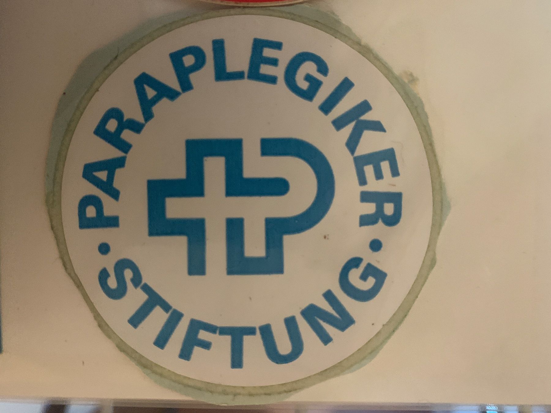 Sticker: Aufkleber Paraplegiker-Stiftung – Usato da Wiggen venduto da Antoniotto