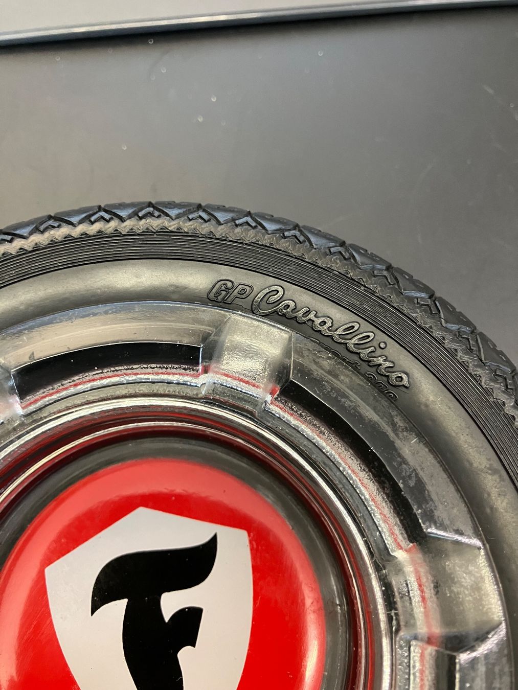Firestone Portacenere: Firestone Reifen Aschenbecher 14.5cm – Usato da Aarburg venduto da Wendepunkt_Fundgrube 1