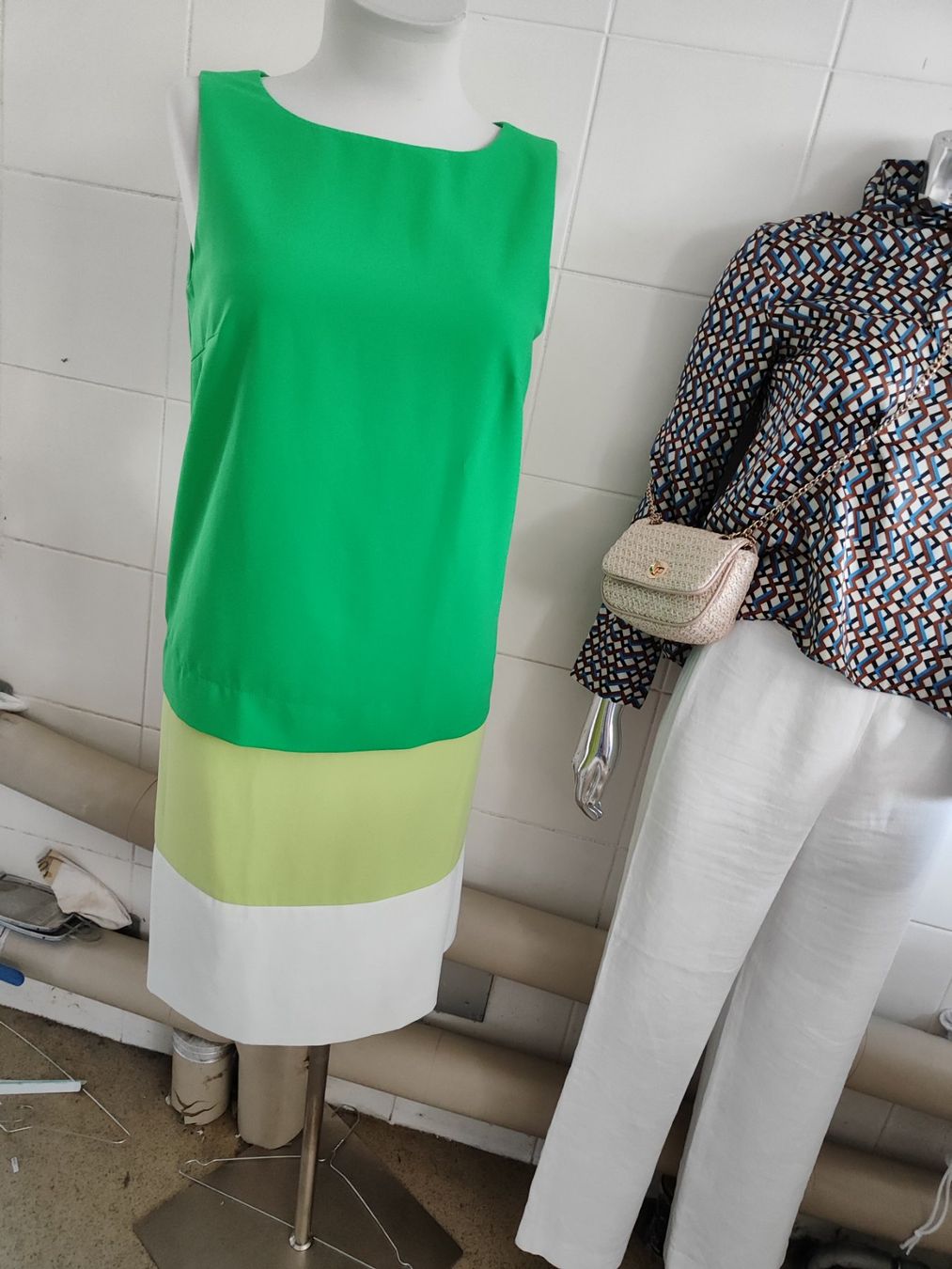 Vestiti: Damen Kleid GR 38 – Usato da Langnau am Albis venduto da Judithsebi 4