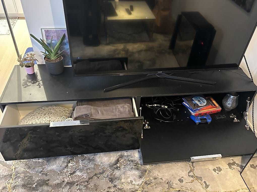 Mobili TV: TV - Möbel / Lowboard – Usato da Zürich venduto da Caffeinecat 3