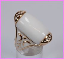 Grosser Ring in aussergewöhnlichem Design 18K Vergoldet