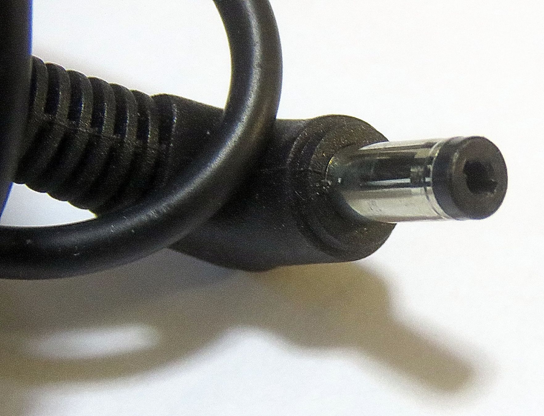 Caricabatterie: Netzteil Delta Elektronics: 12V / 3 A, stecker 5,5 / 2,1 mm – Usato da Untersiggenthal venduto da Zarkok 1