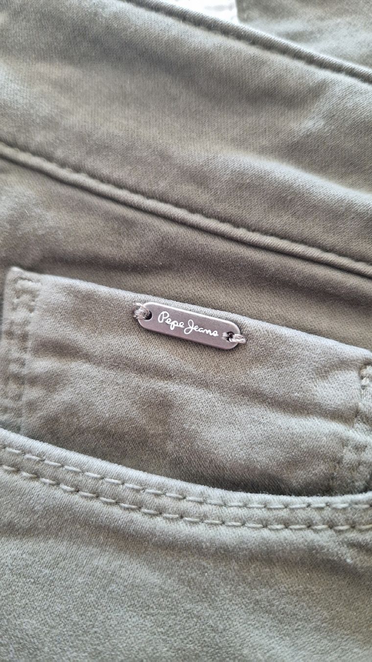 Pepe Jeans Jeans: Soho Pepe Jeans oliv – Nuovo (secondo la descrizione) da Winznau venduto da Lauralavera1 1