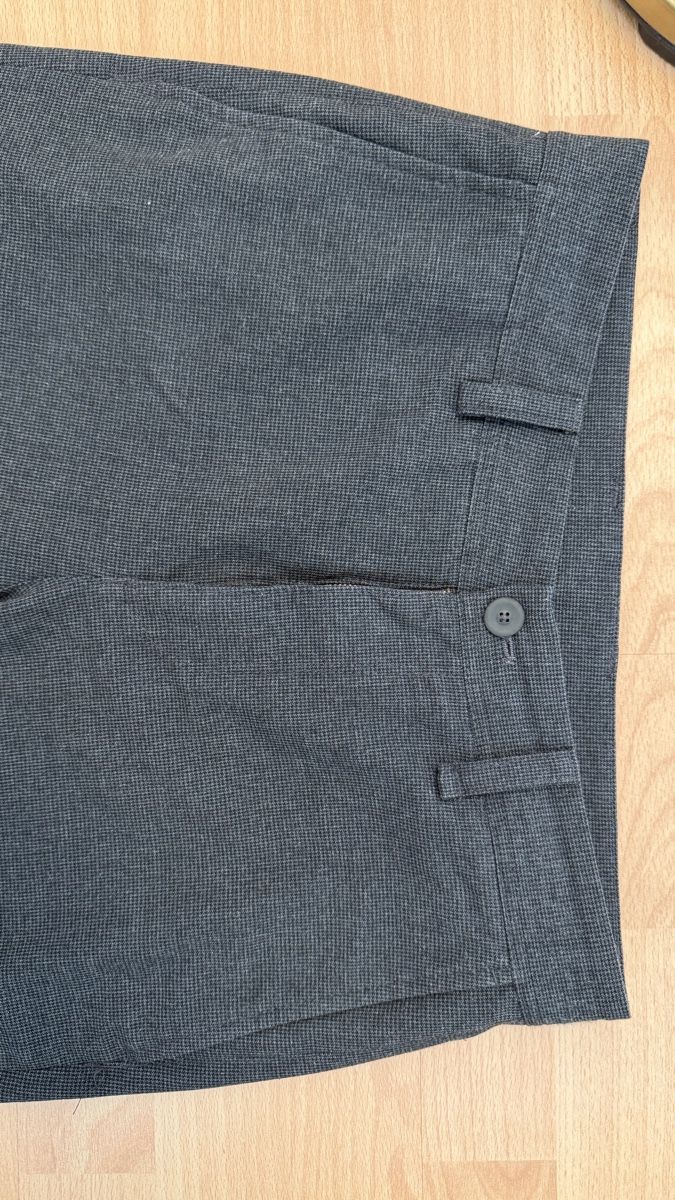 Zara Hosen: Zara Grau hose 30 – Neu (gemäss Beschreibung) aus Kilchberg ZH von King_Arth 1