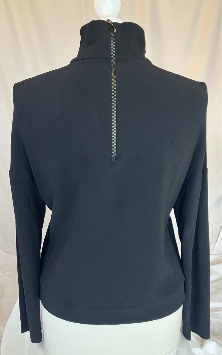 Maglioni & Felpe: Costume national Gr.34 – Usato da Mürren venduto da Ne-le 1