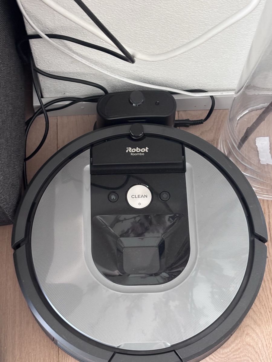 Irobot Aspirateurs & Accessoires: Staubsauger Roboter iRobot Roomba 975 – D'occasion à Schänis par davisbrck 1
