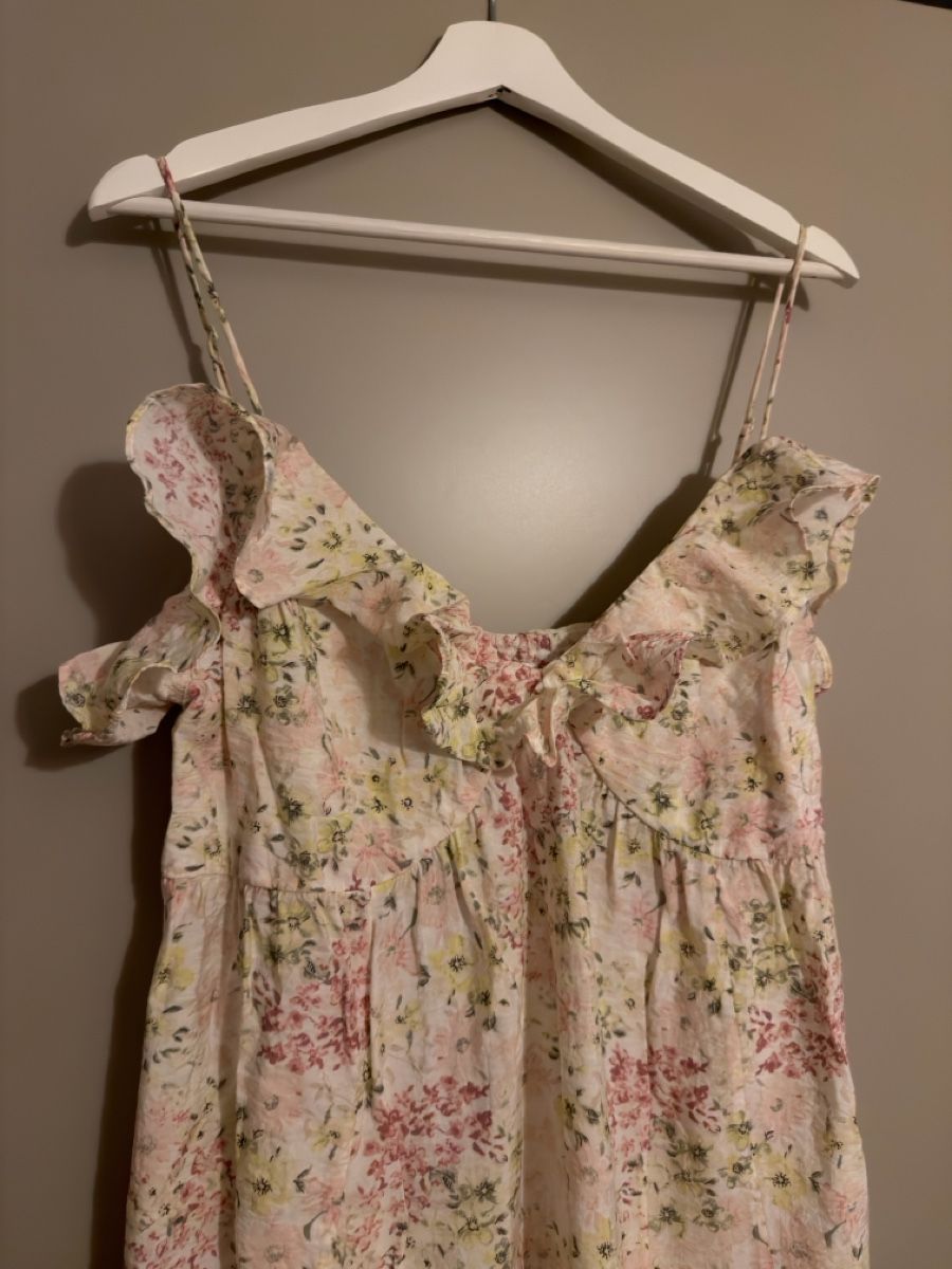 H&M Kleider: Kleid Sommerkleid Blumenmuster – Gebraucht aus Spreitenbach von ada_m5v9 1