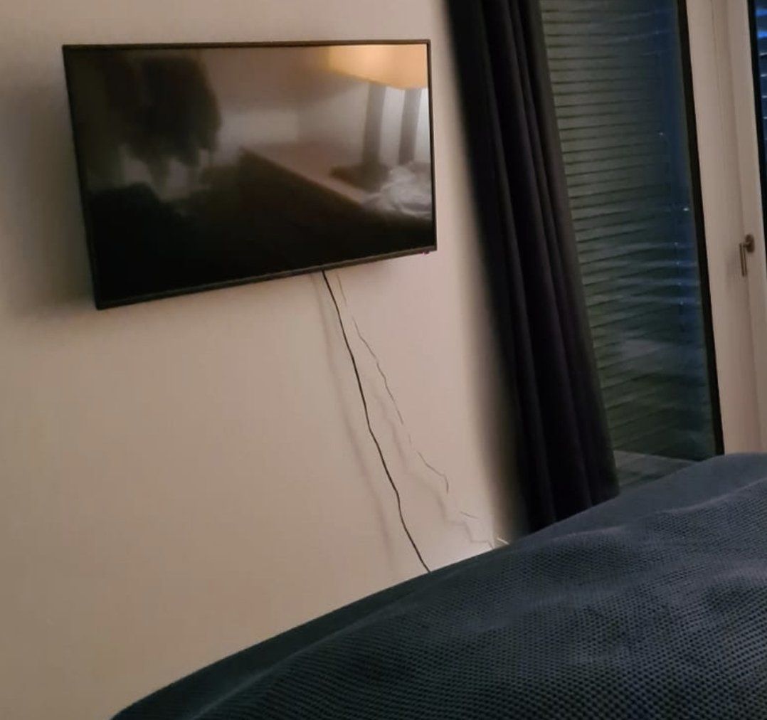 Sharp Fernseher: Sharp Fernseher – Gebraucht aus Suhr von jes_rtc9 1
