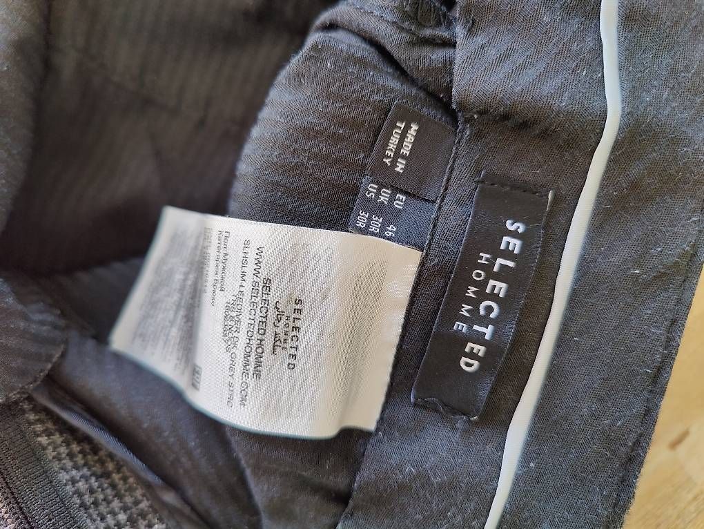 Lotti di vestiti: Selected Homme Set: 2x Pullover & 1x Hose – Usato da Stettfurt venduto da gutzli_al 2