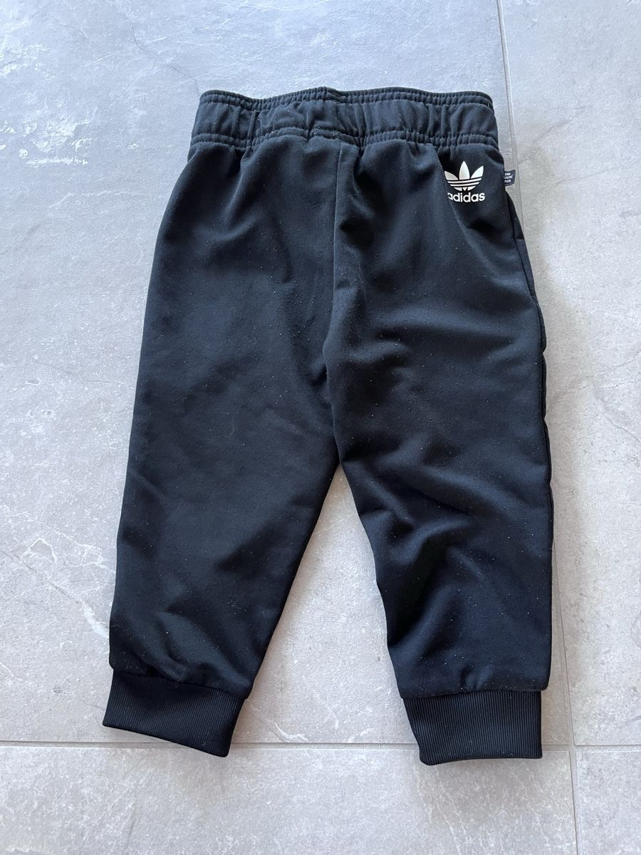 Adidas Kleiderpakete: Trainerset von adidas Grösse 86 – Gebraucht aus Altikon von shiva123shiva 2