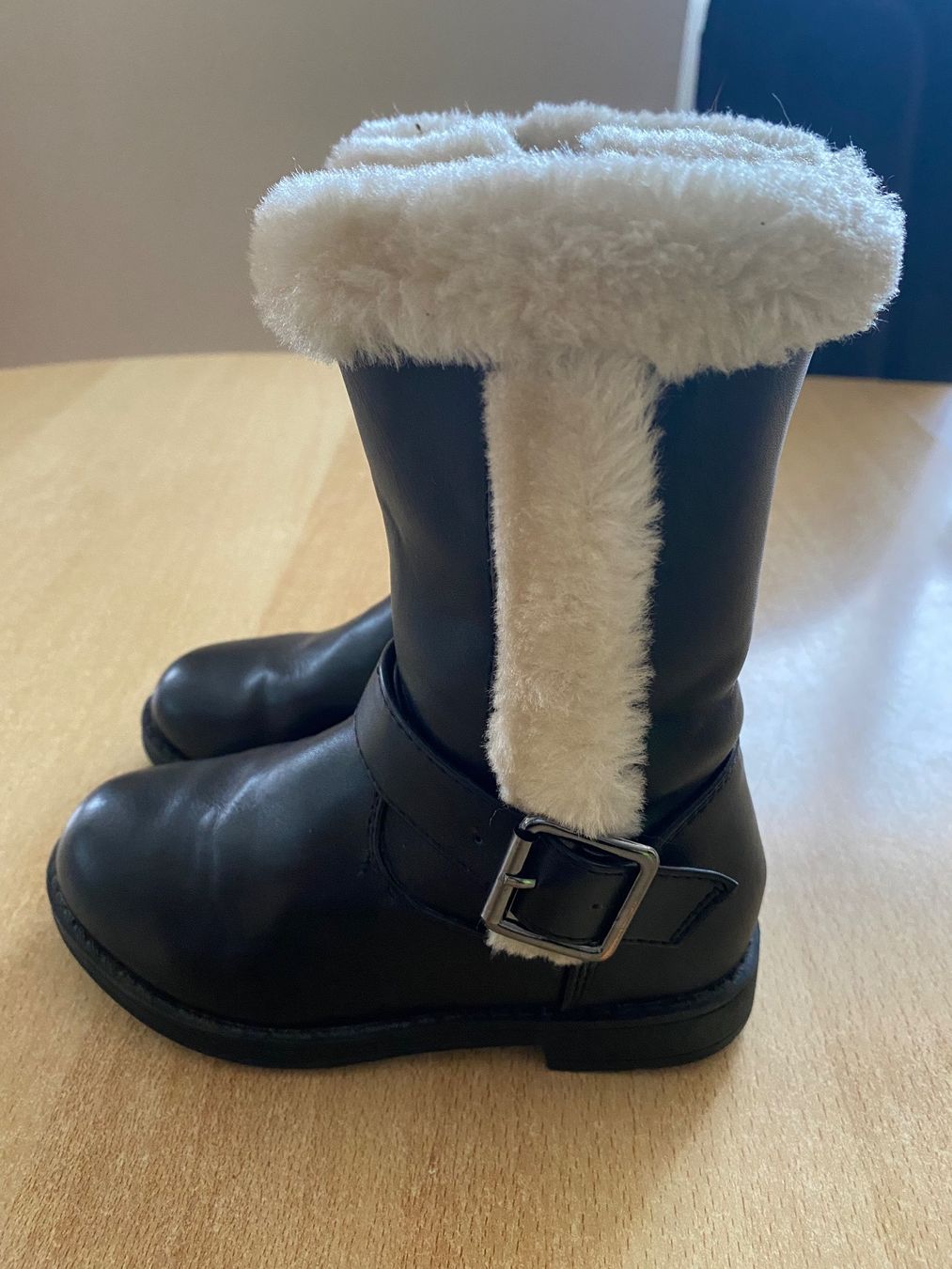 Scarpe per ragazze: Botte fille noir T.25 – Nuovo (secondo la descrizione) da Le Brassus venduto da lionete02 1