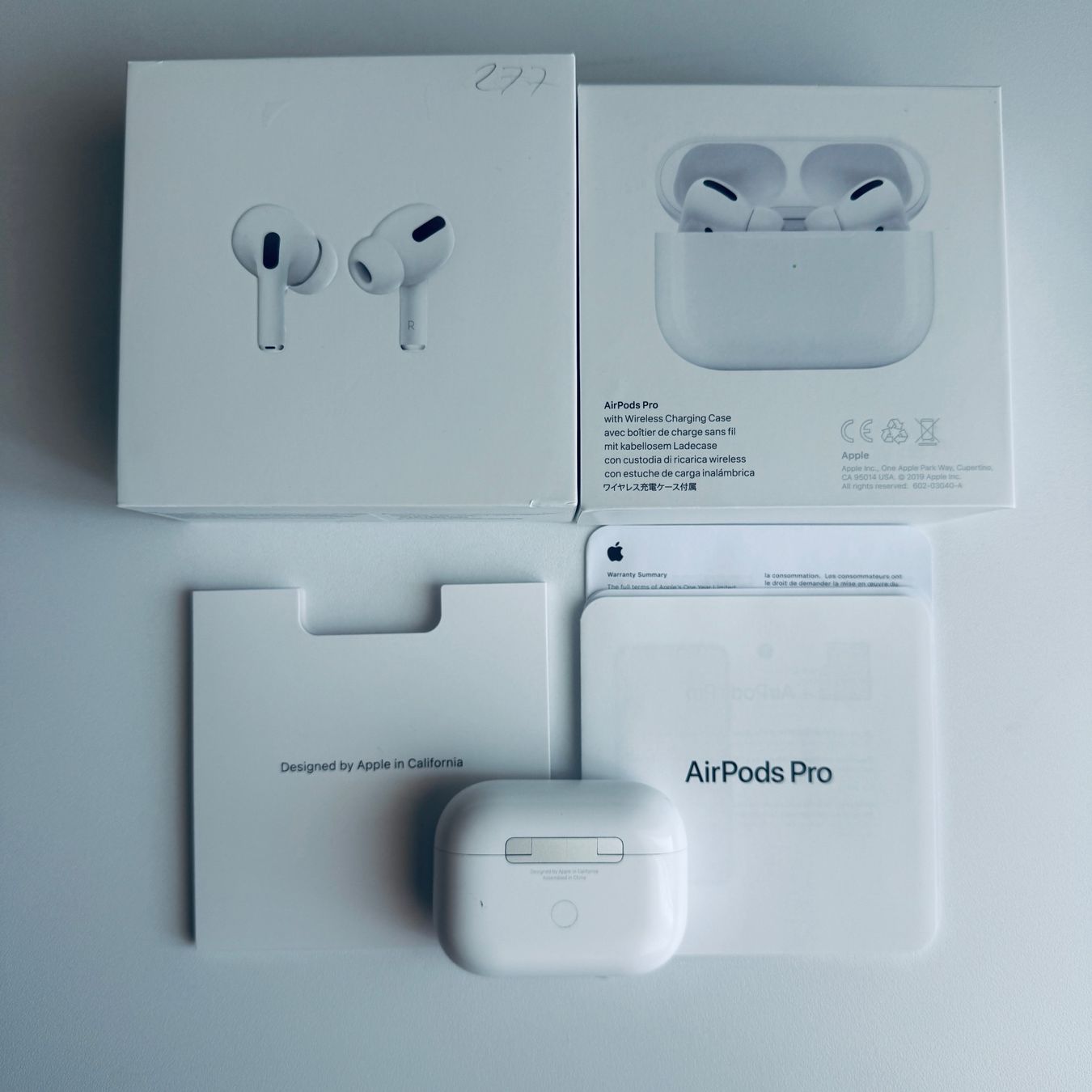 Apple Cuffie: Original Apple AirPods Pro 1 Gen. mit Wireless Case – Usato da Basel venduto da MY.AIRPODS.SHOP