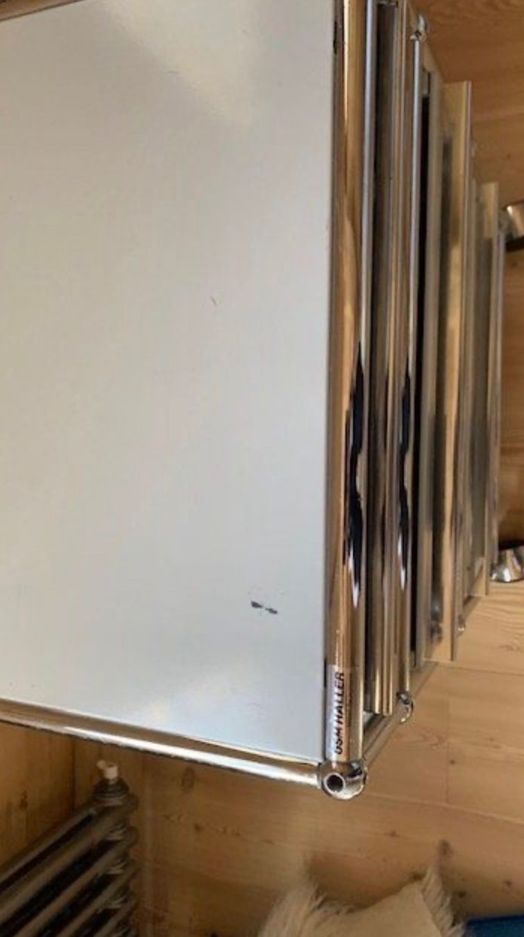 USM Banconi: Rollcontainer USM silbergrau – Usato da St. Gallen venduto da roseatrack 5