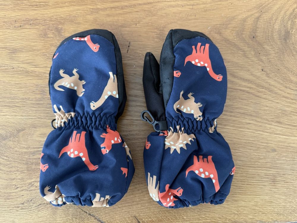 C&A Gants: Süsse Dino Fäustlinge Gr. (110/116) C&A – D'occasion à Arnegg par Not2Miss
