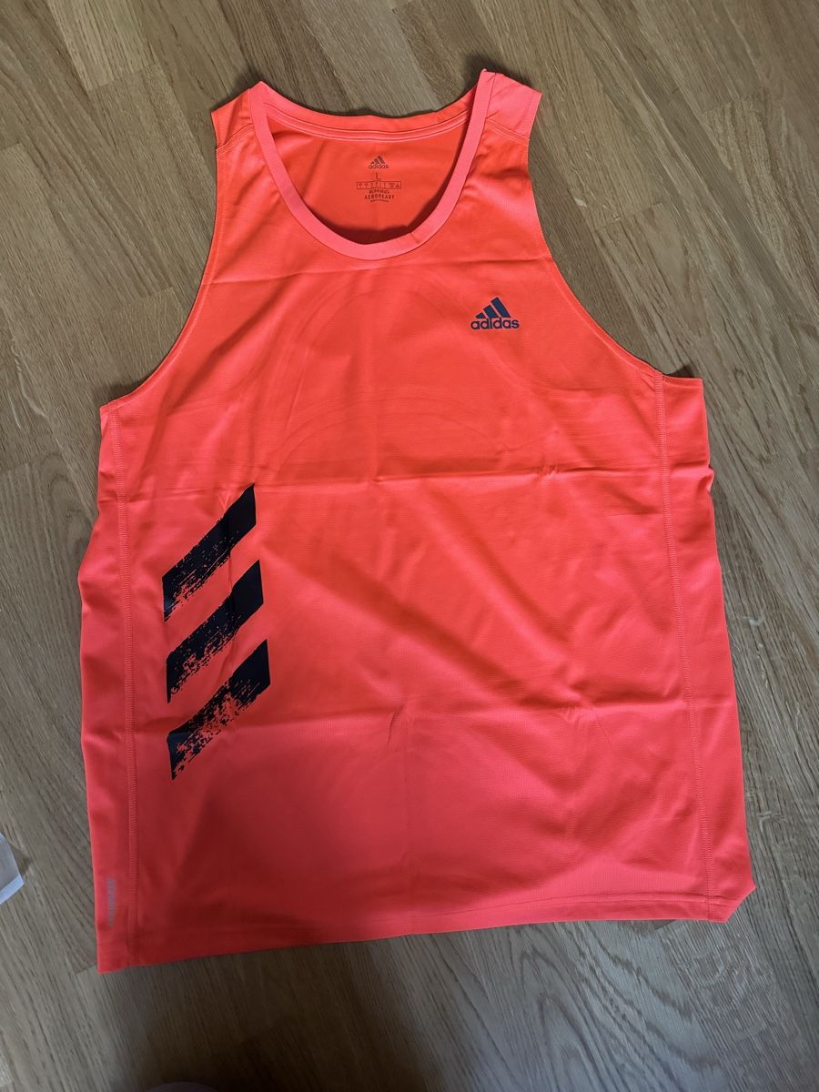 Adidas Tops: adidas Trainingstop **NEUWERTIG** – Neuf (Voir description) à Allschwil par KShing