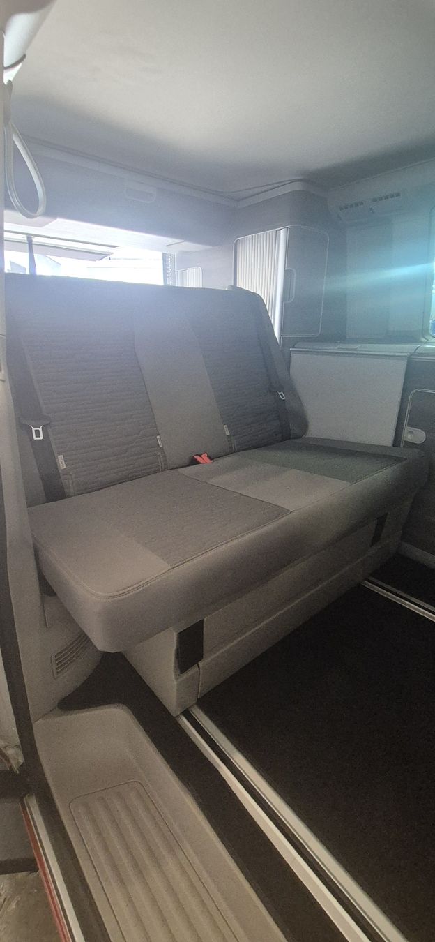 VW Veicoli da campeggio: vw t6 california ocean red – Usato da Carouge GE venduto da AutoMotoDrize 4