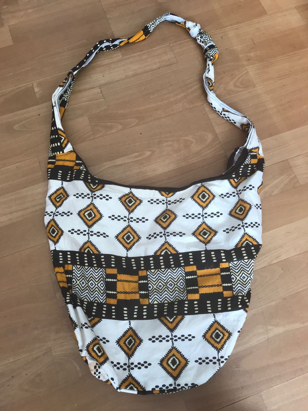 Taschen: Gemusterte Stofftasche – Gebraucht aus Dietlikon von estrella-stern