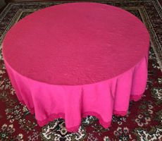 Runder Tischdecke pink mit gehäkelter Borte Baumwolle